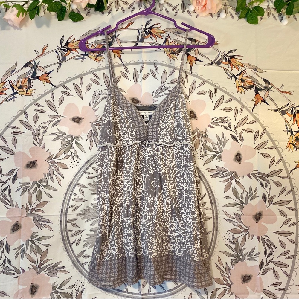 American Eagle Gray & White Patterned Babydoll Top